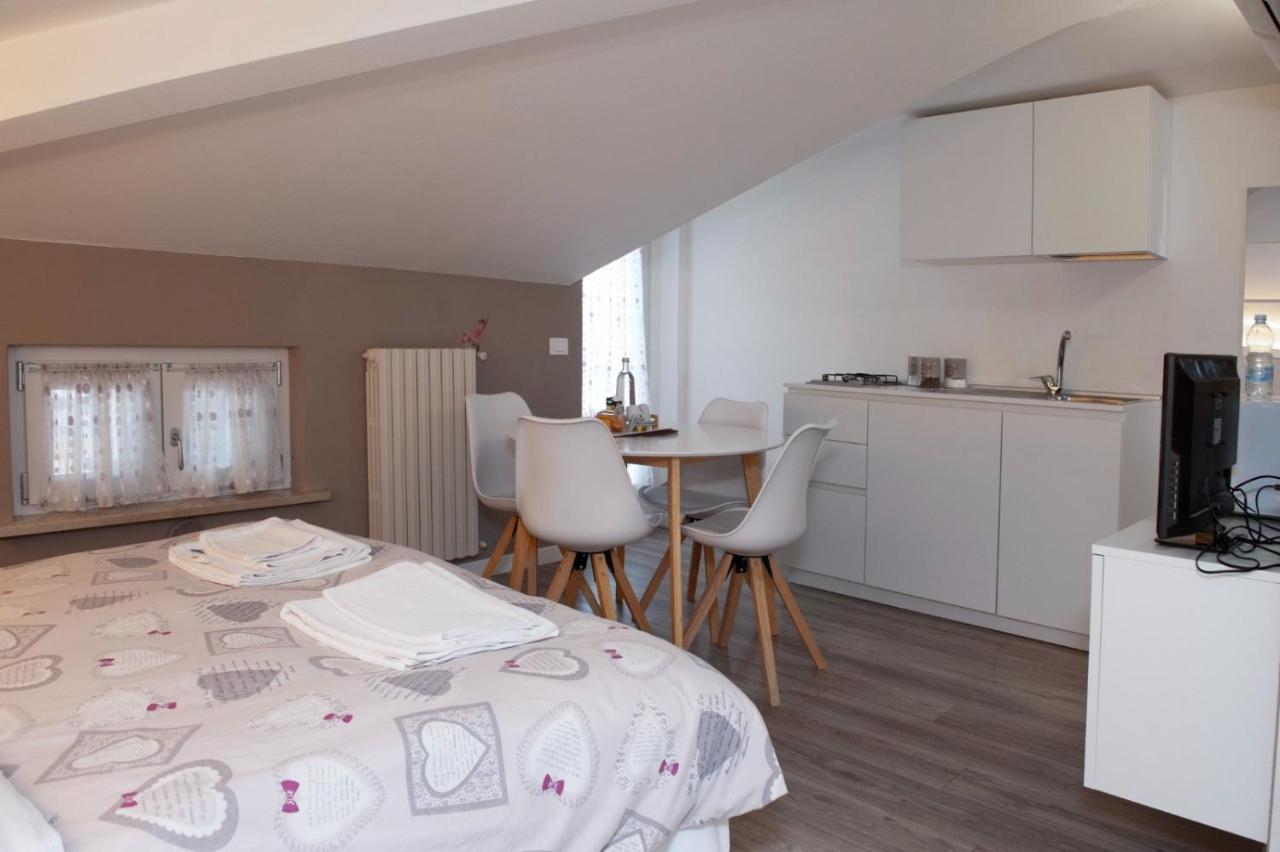 Bed Da Anna Hotel Peschiera del Garda Kültér fotó